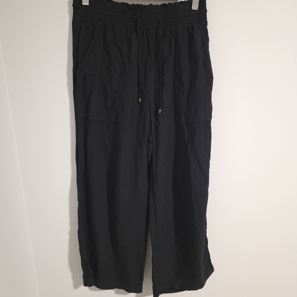 Abercrombie & Fitch Black Straight Leg Pants - Picture 2 of 11